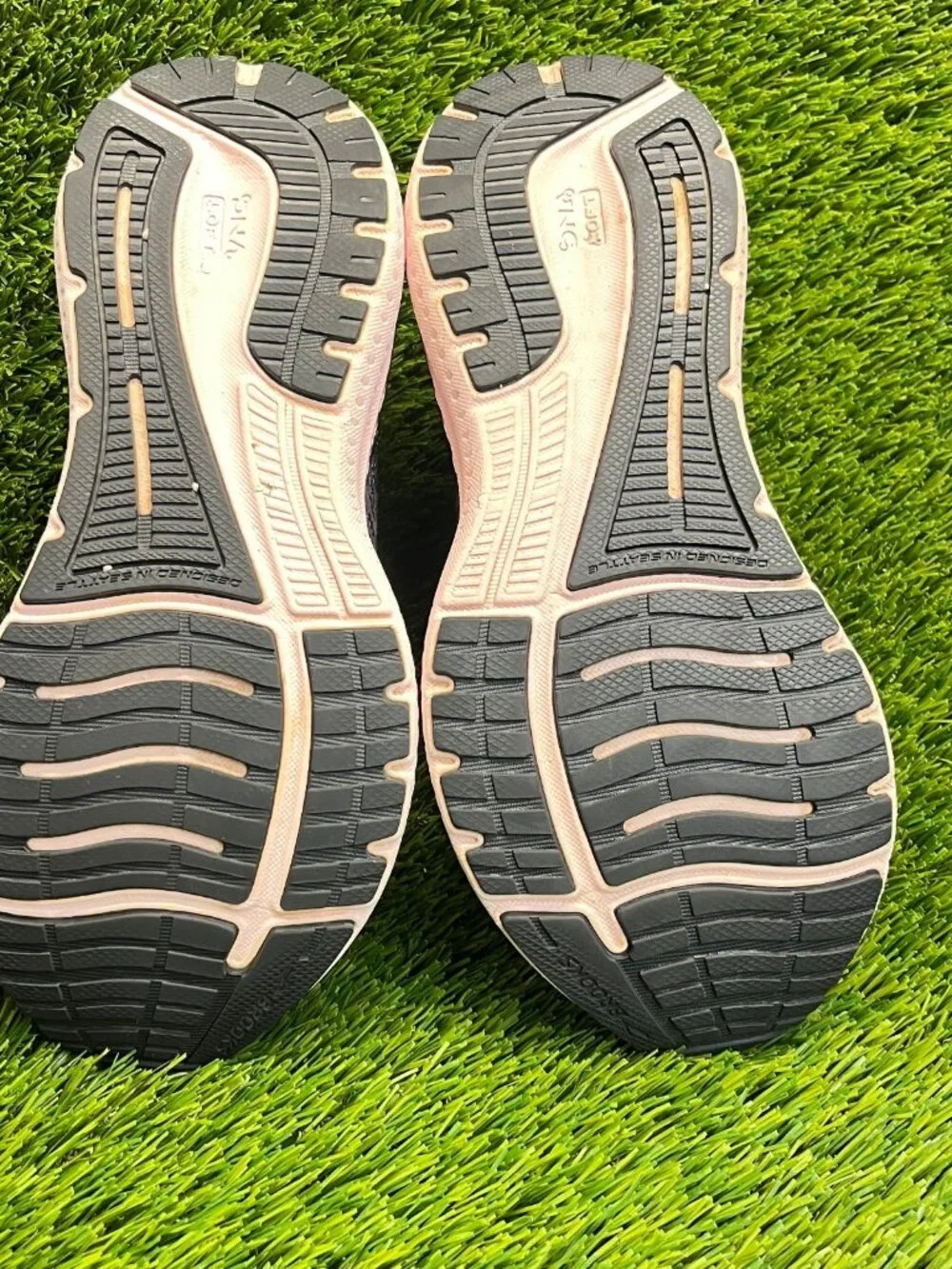Brooks Glycerin GTS 19 Womens Size 8 Black‎ Pink Athletic Running Shoes Sneakers